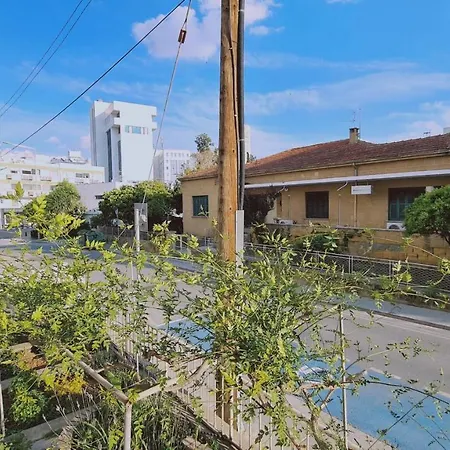 Mythos Down Town House