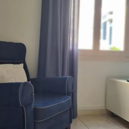 Mythos Down Town House *