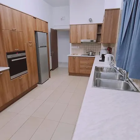 Hébergement de vacances Mythos Down Town House *