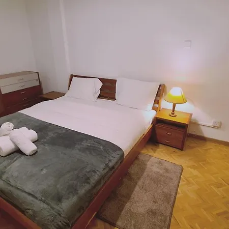 Mythos Down Town House