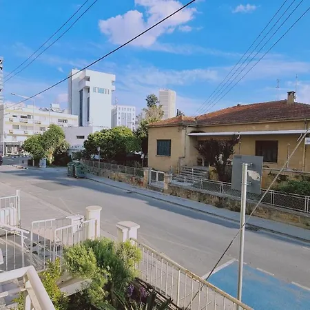 Hébergement de vacances Mythos Down Town House