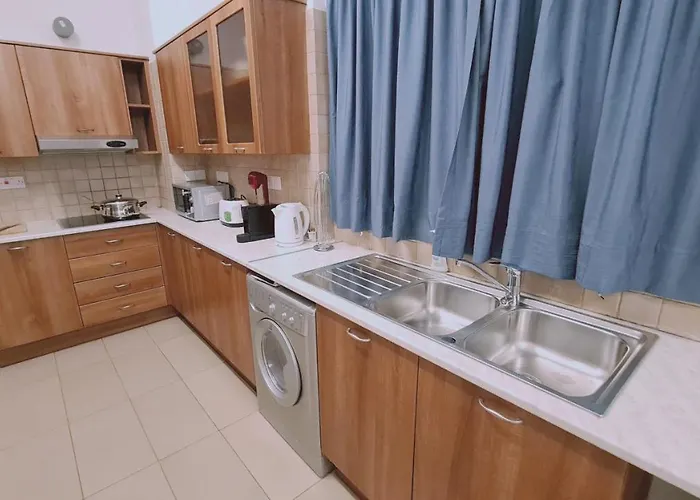 Mythos Down Town House *