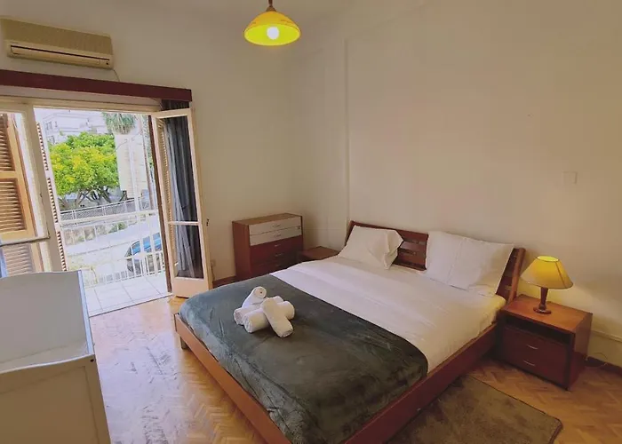 Mythos Down Town House Nicosia