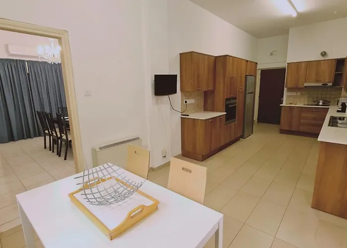 Mythos Down Town House