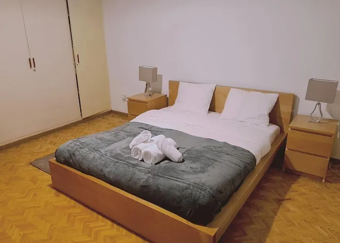 Mythos Down Town House