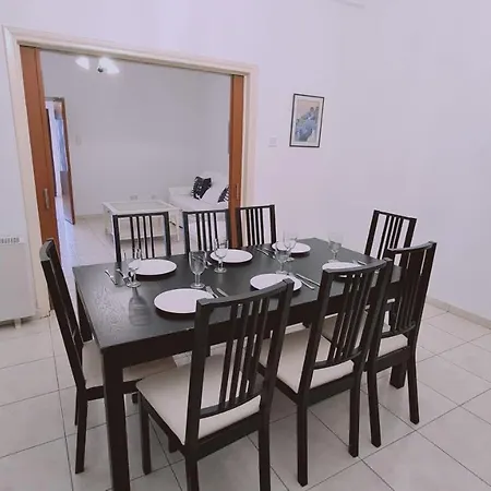 Mythos Down Town House Vakantiehuis